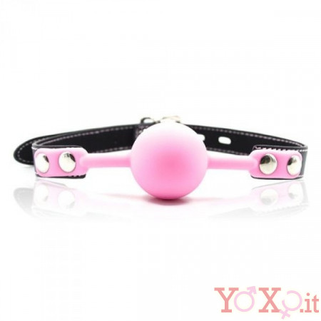 Gag Ball Rosa con Cintura in Ecopelle e Borchie Chiudibile con Lucchetto