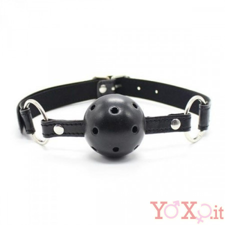 Gag Ball Nera Forata con Cinturino in Similpelle Regolabile