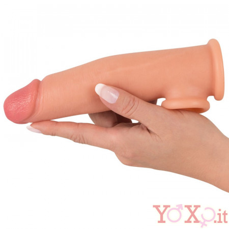 Guaina realistica per pene e testicoli in silicone color carne +5 cm.