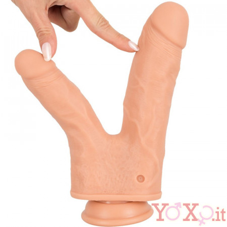 Doppio vibratore realistico rotante in silicone color carne ricaricabile con USB 22,5 x 4,2 e 19,5 x 3,5 cm.