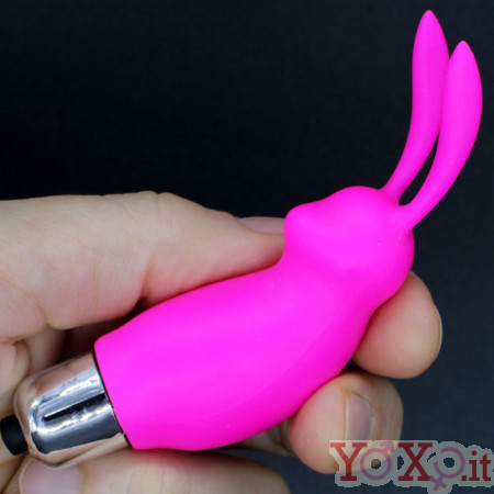 Mini vibratore stimola clitoride in silicone fucsia 7 x 3 cm.