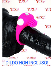 Omaggio Anello Fallico Vibrante in Puro Silicone con Setole Stimola Clitoride