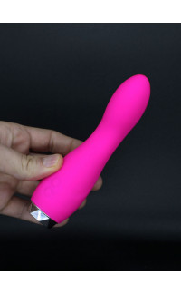 Yoxo Sexy Shop - Douby - Vibratore in silicone fucsia 16,5 x 4,5 cm.