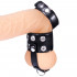 Ball Stretcher in Ecopelle con Separatore, Aggancio per Pene e Anello a D per Applicare Pesi Nero - 0