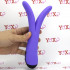 Vibratore in silicone color glicine a forma di V ricaricabile USB 20,9 x 3,5 cm. - 2
