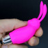 Mini vibratore stimola clitoride in silicone fucsia 7 x 3 cm. - 0